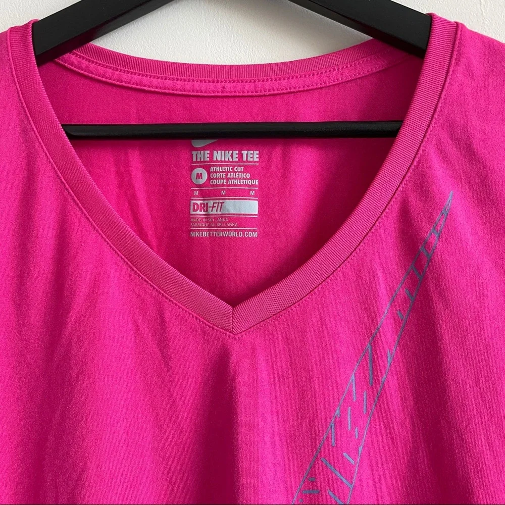 Nike Dri-Fit Swoosh Tee